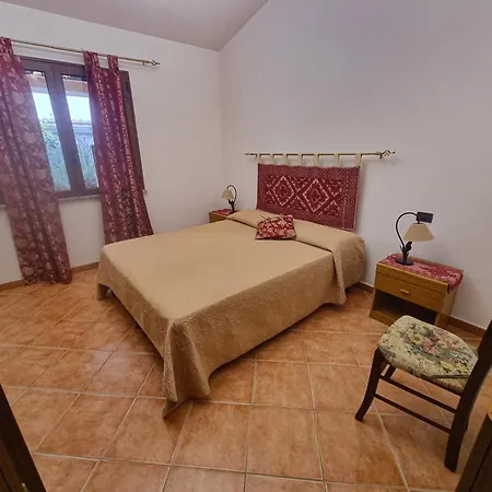 Sa Petra Ruja La Caletta Di Hébergement de vacances