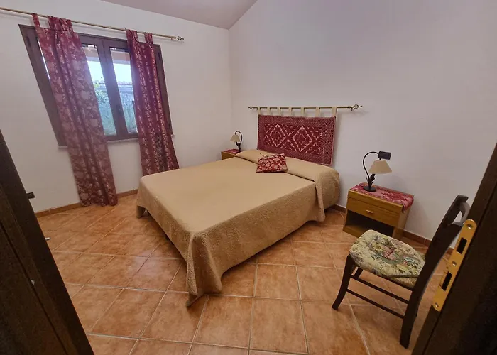 Sa Petra Ruja La Caletta Di Hébergement de vacances